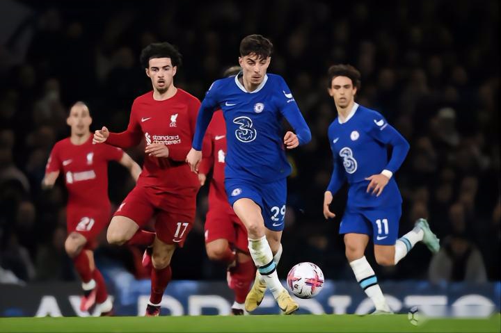 在红侧反手 在红侧反手